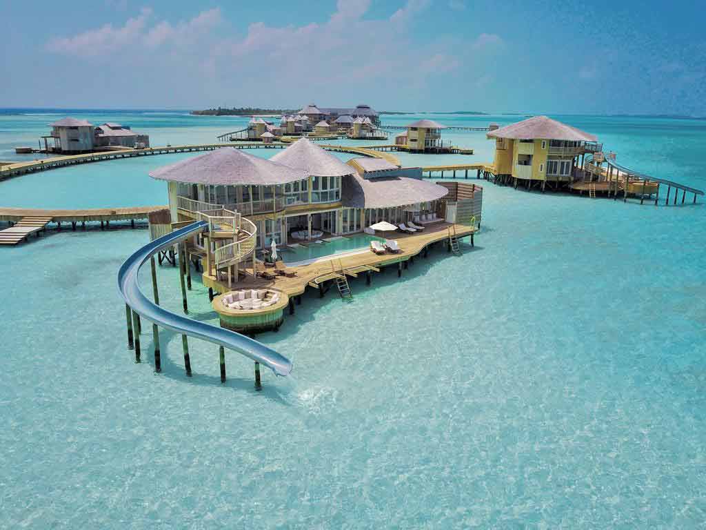 Luxury Travel To the Maldives