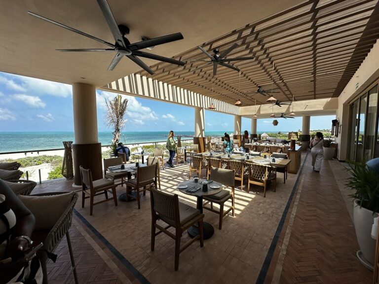 Preferred club lounge at Secrets Playa Mujeres